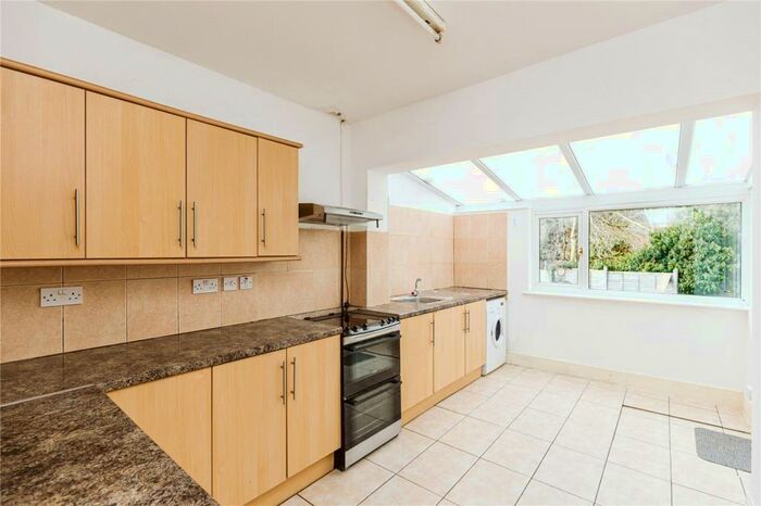 4 Bedroom Semi-Detached House To Rent In Cottrell Road, Eastvillle, Bristol, BS5