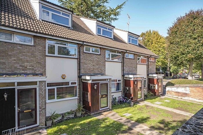 2 Bedroom Flat For Sale In Claire Court, Westfield Park, Hatch End, Pinner, HA5