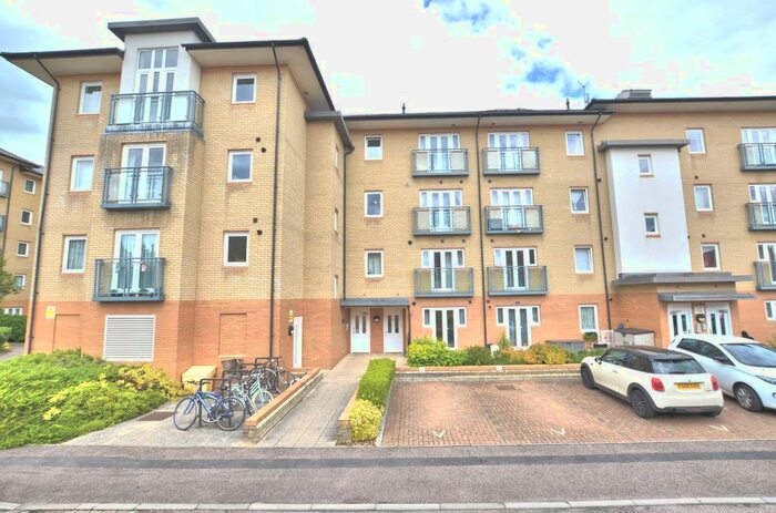 2 Bedroom Flat To Rent In Hampden Gardens, Cambridge, CB1