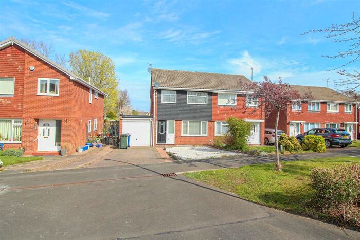 3 Bedroom Semi-Detached House To Rent In Englefield Close, Newcastle Upon Tyne, NE3