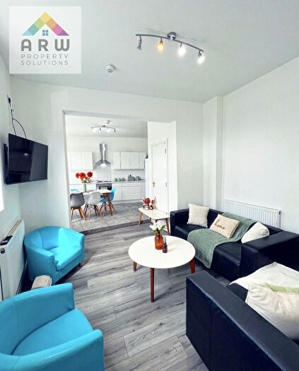 7 Bedroom Terraced House To Rent In Windsor Street, Liverpool, Merseyside, L8