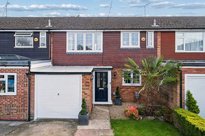 3 Bedroom Terraced House For Sale In Hill Farm Road, Chalfont St Peter, Gerrards Cross, SL9