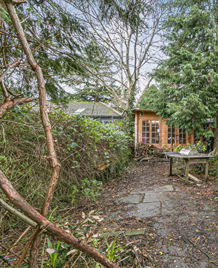 3 Bedroom Terraced House For Sale In The Street, Ewhurst, Cranleigh, GU6