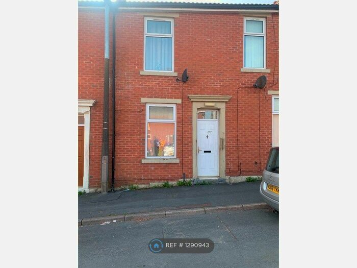 2 Bedroom Terraced House To Rent In Lawrence Street, Blackburn BB2