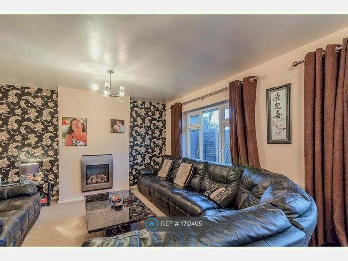 3 Bedroom Semi-Detached House To Rent In Keriston Avenue, Churchdown, Gloucester, GL3