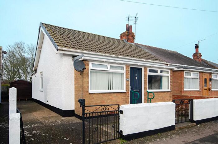 2 Bedroom Semi-Detached Bungalow For Sale In Park Avenue, Withernsea, HU19