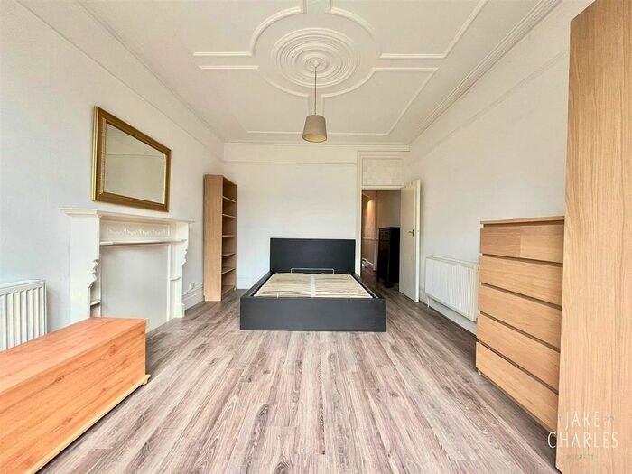 1 Bedroom Flat To Rent In Windsor Road, London, N13