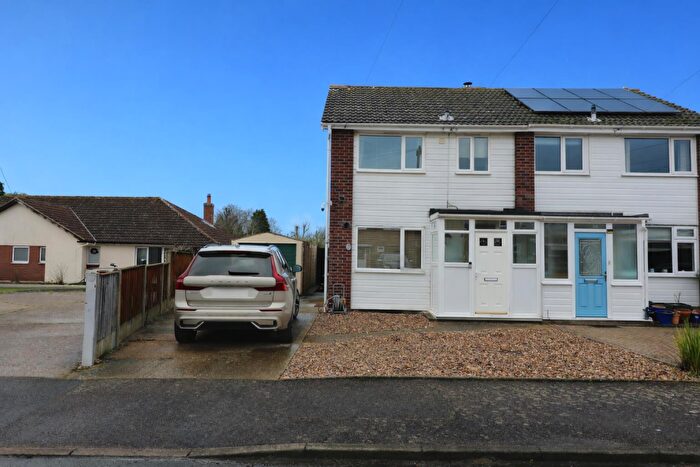 3 Bedroom Semi-Detached House For Sale In Andrew Close, Leiston, IP16