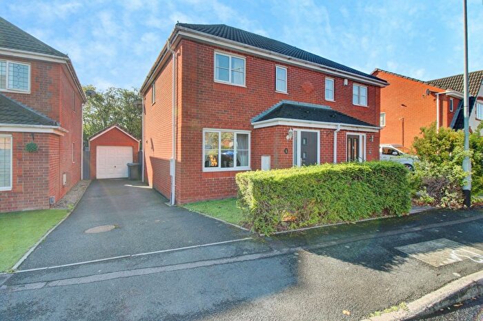 3 Bedroom Semi-Detached House For Sale In Besom Way, Walsall, WS6