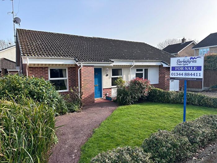 2 Bedroom Bungalow For Sale In Hombrook Drive, Bracknell, RG42