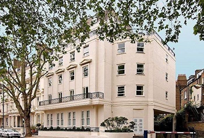 3 Bedroom Flat To Rent In Randolph Avenue, London, W9