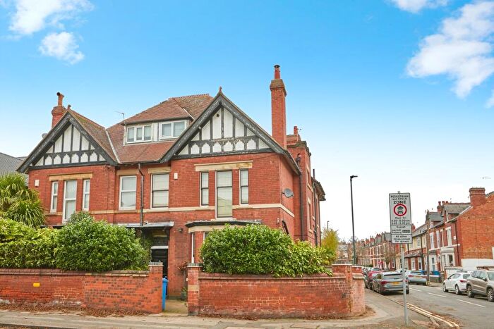 5 Bedroom Semi-Detached Bungalow To Rent In Kedleston Road, Derby, DE22