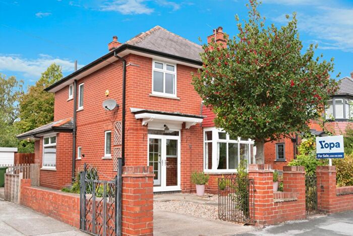 3 Bedroom Detached House For Sale In Priory Road, Cottingham, HU16