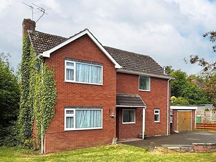 3 Bedroom Detached House For Sale In Harmer Hill, Shrewsbury, Shropshire, SY4