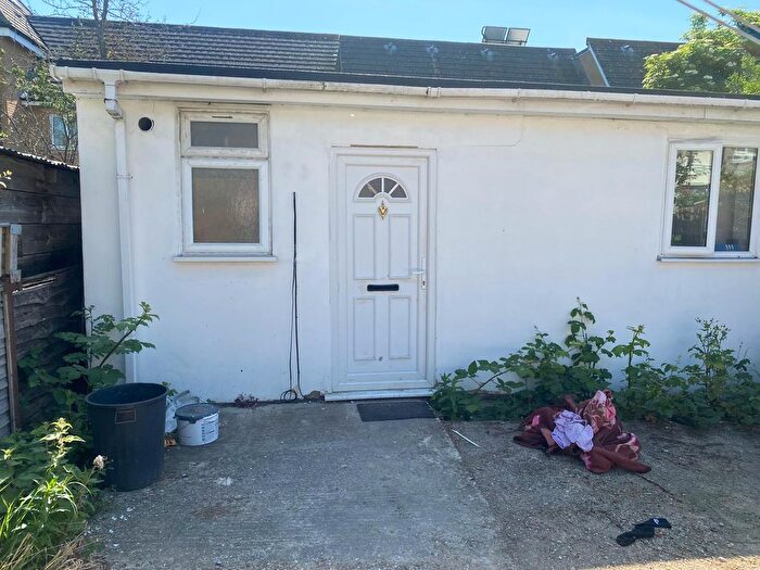 Studio To Rent In Cromwell Road, Hayes, UB3