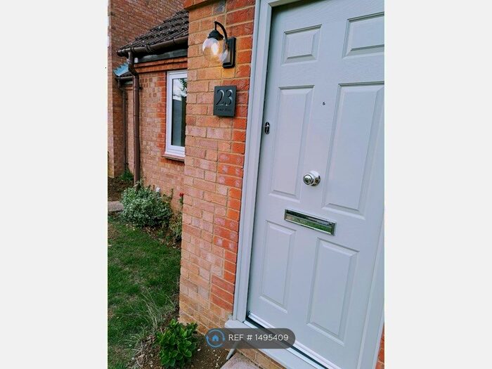 3 Bedroom Bungalow To Rent In Bugbrooke, Northampton, NN7