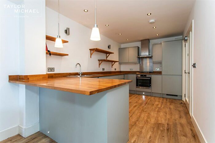 4 Bedroom Terraced House To Rent In Springfield Road, Brighton, BN1