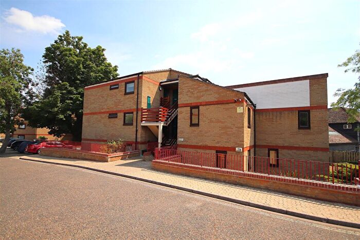1 Bedroom Apartment To Rent In Beaulands Close, Cambridge, CB4