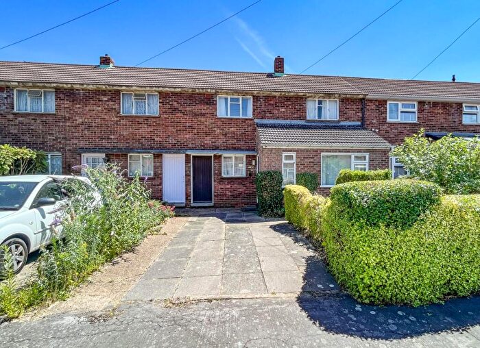 3 Bedroom Terraced House For Sale In Cunningham Close, Cambridge, CB4