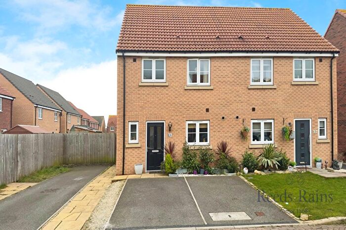 3 Bedroom Semi-Detached House For Sale In Hobby Way, Brayton, Selby, YO8