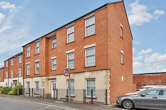 2 Bedroom Flat For Sale In Tanners Court, Tancred Street, TA1