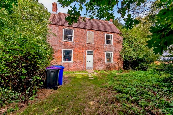 4 Bedroom Detached House For Sale In Dovecote Lane, Kirton Fen, Lincoln, LN4