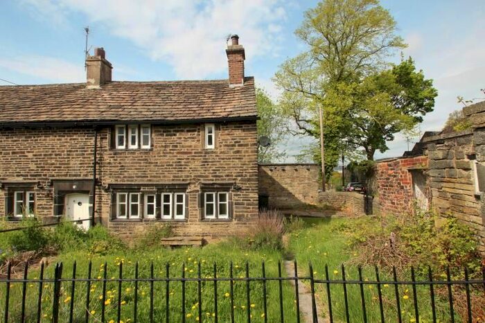 2 Bedroom Terraced House To Rent In Little Horton Green, Bradford, West Yorkshire, BD5