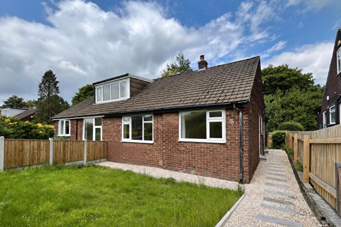 2 Bedroom Semi-Detached Bungalow For Sale In Richmond Close, Mossley, Ashton-Under-Lyne, OL5