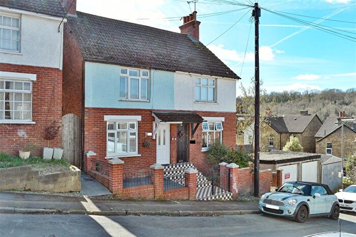 2 Bedroom Semi Detached House For Sale In Beechwood Gardens, Caterham, Surrey, CR3