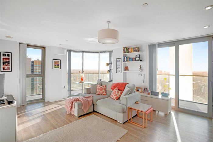 2 Bedroom Flat For Sale In Sienna Alto, Lewisham, SE13