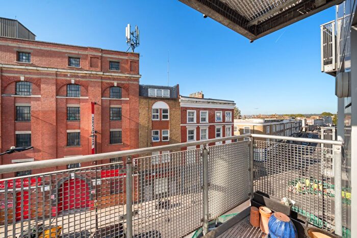 1 Bedroom Flat To Rent In Hungerford Road, London, N7