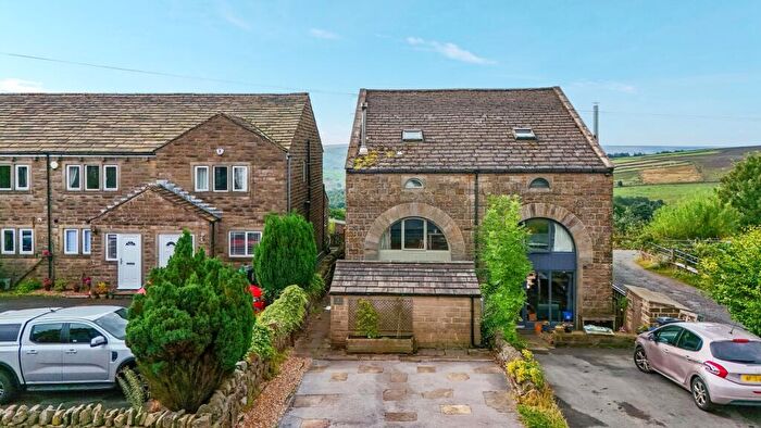 4 Bedroom Semi-Detached House For Sale In Badger Croft, Blackshaw Head, HX7