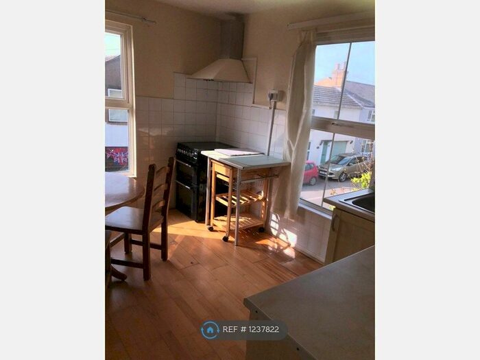 2 Bedroom Flat To Rent In High Street, Sutton, Ely, CB6