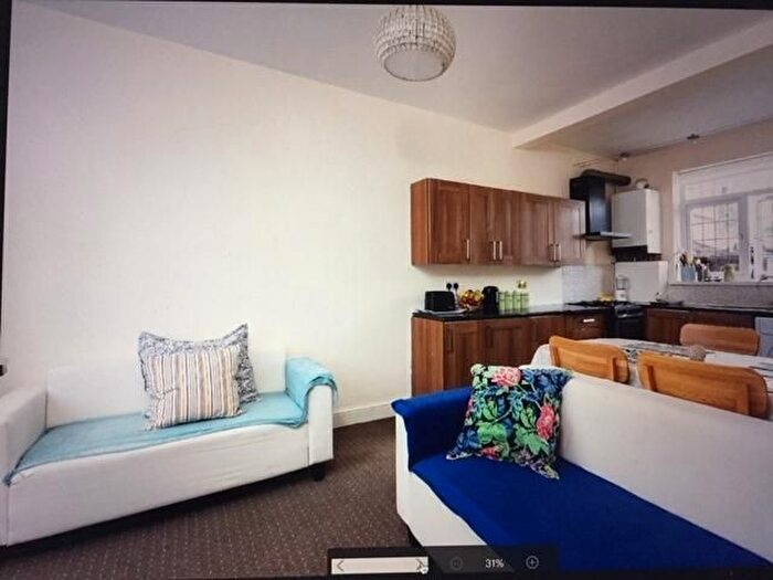 3 Bedroom Detached House For Sale In Babbacombe Gardens, Redbridge, London, IG4