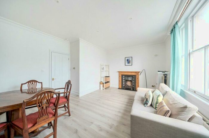 2 Bedroom Apartment To Rent In Belsize Lane, Belsize Park, London, NW3