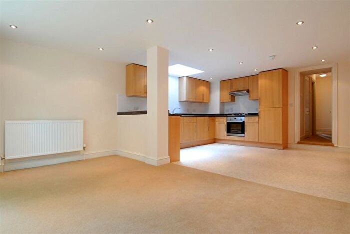 1 Bedroom Flat To Rent In Bramber Road, London, W14