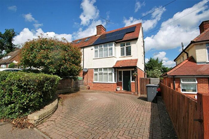 4 Bedroom Semi-Detached House For Sale In Havers Lane, Bishop'S Stortford, CM23