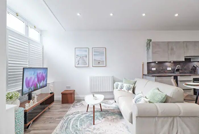 5 Bedroom Terraced House For Sale In High Street, Walton On The Naze, Essex, CO14