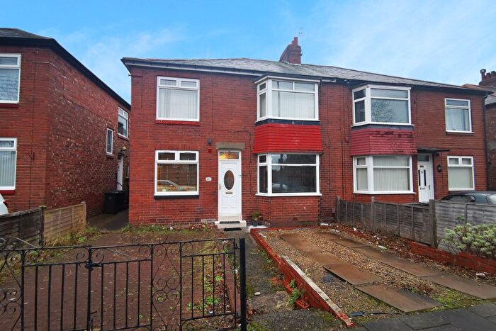 2 Bedroom Flat To Rent In Benton Road, Benton, Newcastle Upon Tyne, NE7