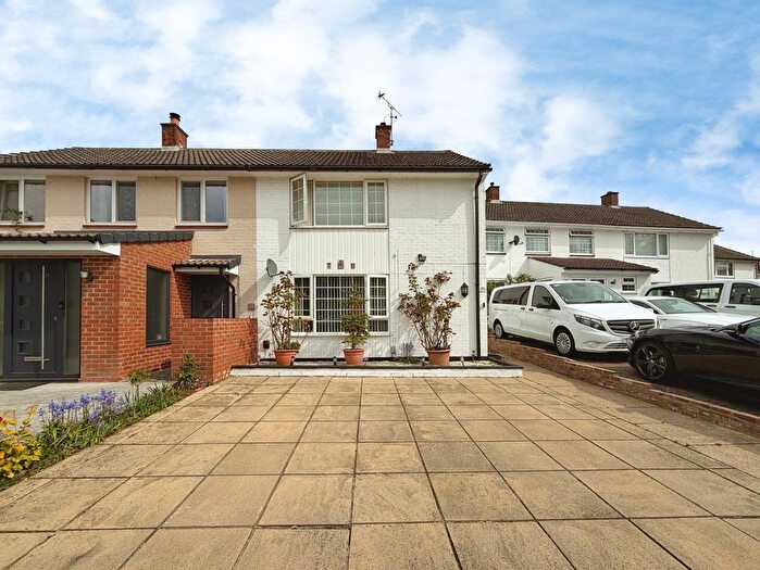 2 Bedroom Semi-Detached House For Sale In Manston Drive, Bracknell, Berkshire, RG12