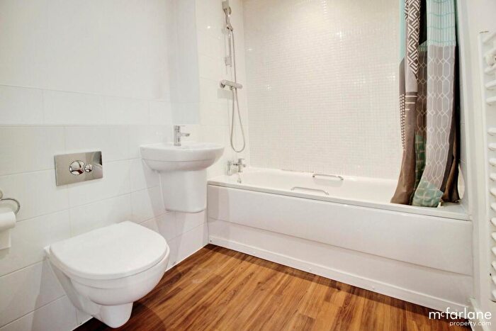 1 Bedroom Flat For Sale In Fire Fly Avenue, Swindon, SN2