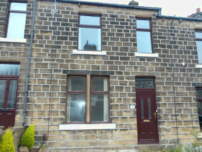 3 Bedroom House To Rent In Clifford Street, Silsden, Keighley, West Yorkshire, BD20