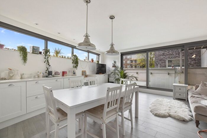 2 Bedroom Flat To Rent In Mill Lane, London, NW6