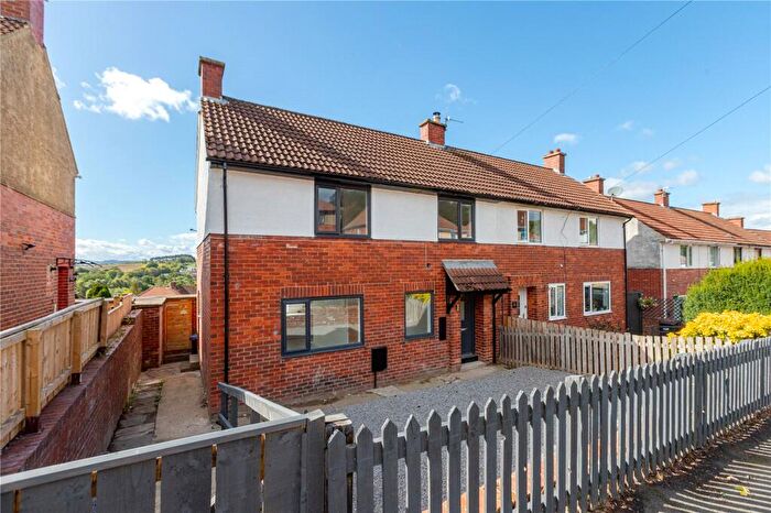 3 Bedroom Semi-Detached House For Sale In Burnhopeside Avenue, Lanchester, Durham, DH7