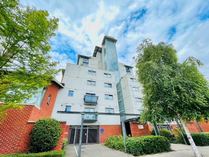 2 Bedroom Apartment To Rent In Cumberland House, Erebus Drive, West Thamesmead, London, SE28
