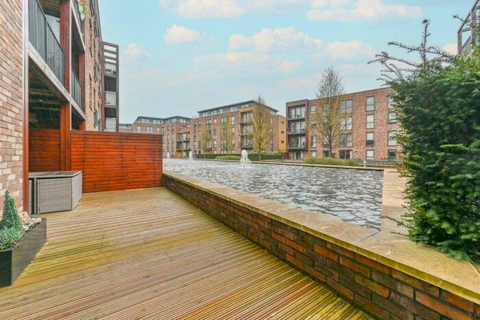 2 Bedroom Flat To Rent In Madeleine Court, Stanmore, HA7