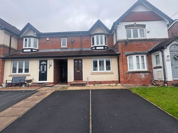 2 Bedroom Mews To Rent In Lowerbrook Close, Horwich, Bolton, BL6