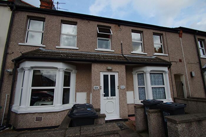 1 Bedroom Flat To Rent In , Watford, WD18