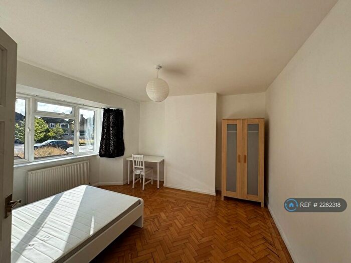4 Bedroom Semi-Detached House To Rent In Headley Way, Headington, Oxford, OX3