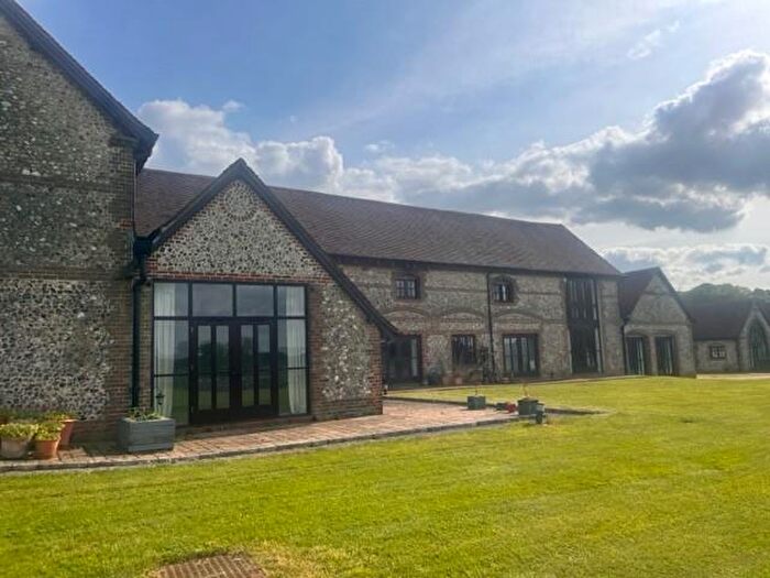 3 Bedroom Terraced House To Rent In Basing Barns, GU34